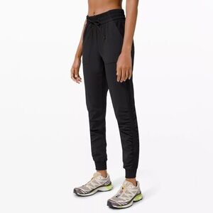 Lululemon Black Beyond The Studio Jogger Size 8